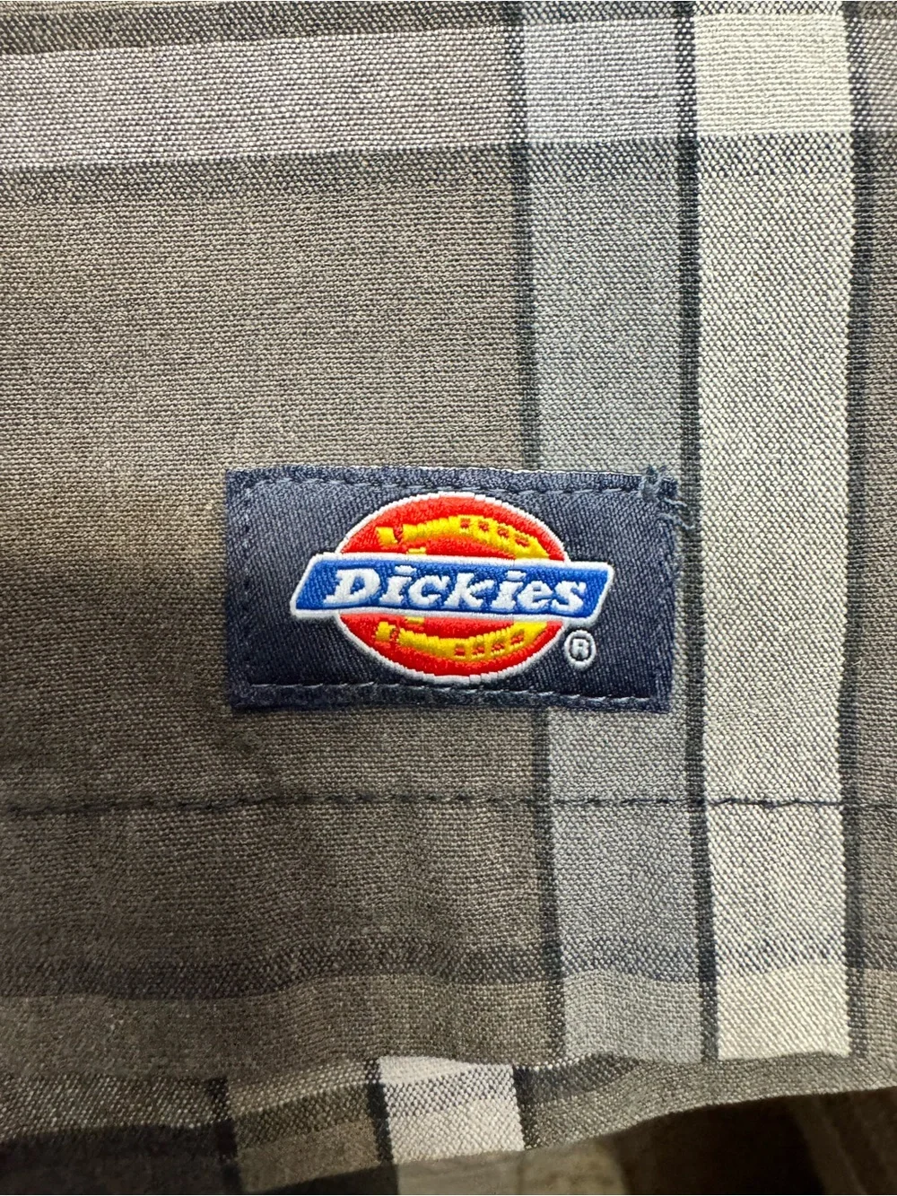 Dickies Men's Plaid Cargo Shorts in Gray and Tan - Picture 5 of 6
